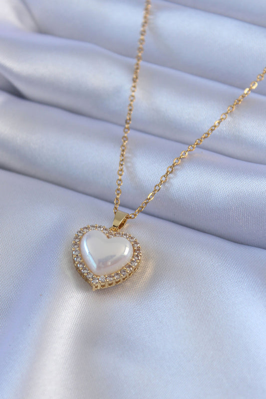 BKO7566 - 316L Çelik Gold Renk İncili Kalp Model Zirkon Taşlı Kadın Kolye