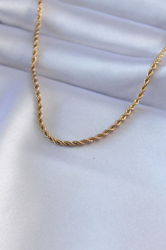 BKO7586 - 316L Çelik Gold Renk Burgu Model 45 cm Kadın Kolye