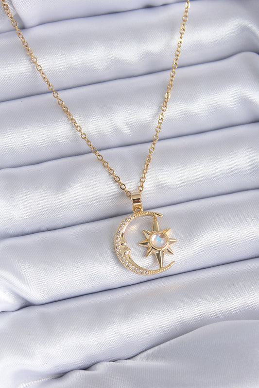 BKO7688 - 316L Çelik Gold Renk Zirkon Taşlı Ay Yıldız Model Kadın Kolye