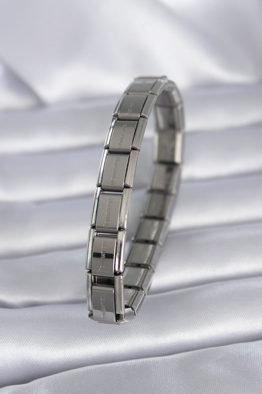 BB5541 - 316L Çelik Gümüş Renk Yazılı Nomination Model Kadın Bileklik