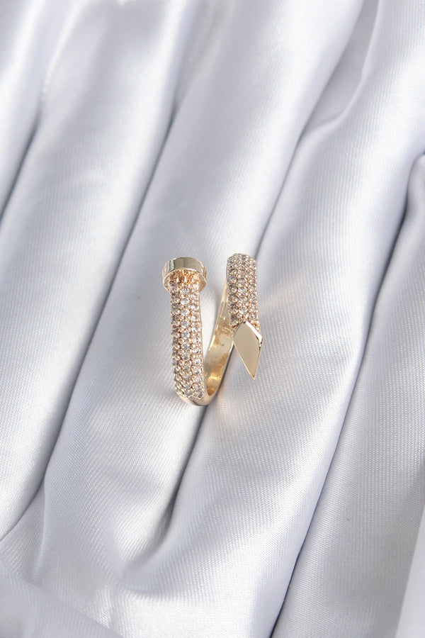 BYK2878 - Pirinç Gold Renk Çivi Model Zirkon Taşlı Kadın Yüzük