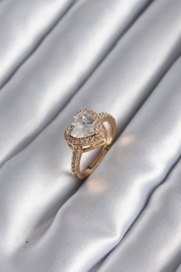 BYK2953 - Pirinç Gold Renk Zirkon Taşlı Kalp Charm Model Kadın Yüzük