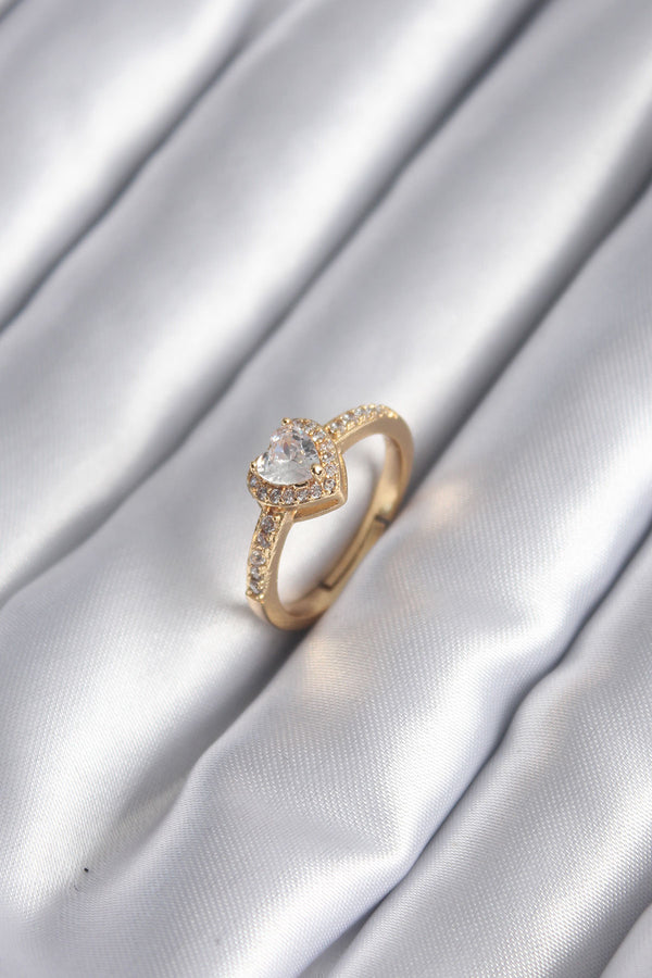 BYK2959 - Pirinç Gold Renk Zirkon Taşlı Kalp Charm Model Kadın Yüzük