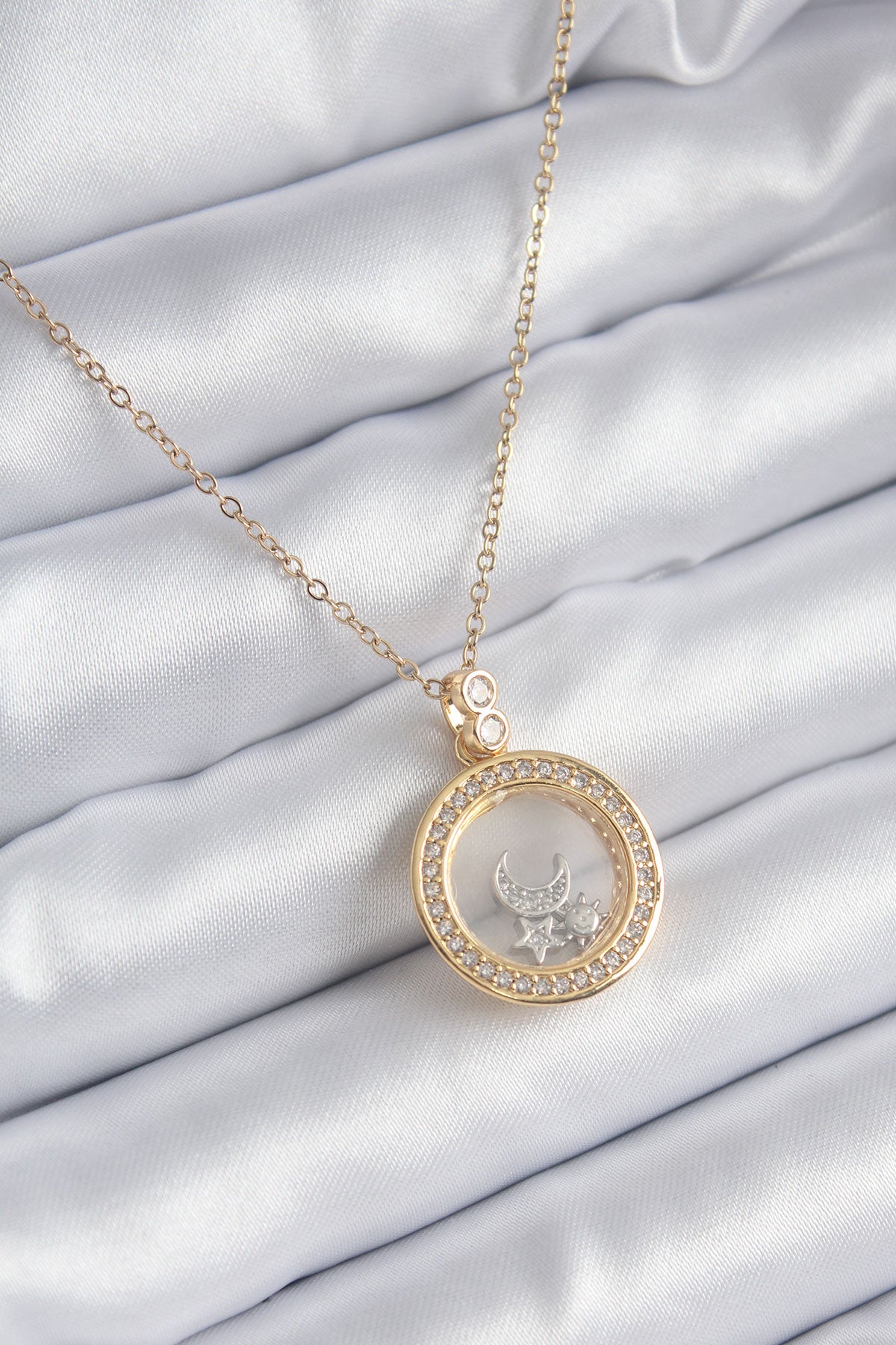 316L Çelik Gold Renk Zirkon Taş Detay Ay Yıldız Fanus Model Kadın Kolye - BKO8194