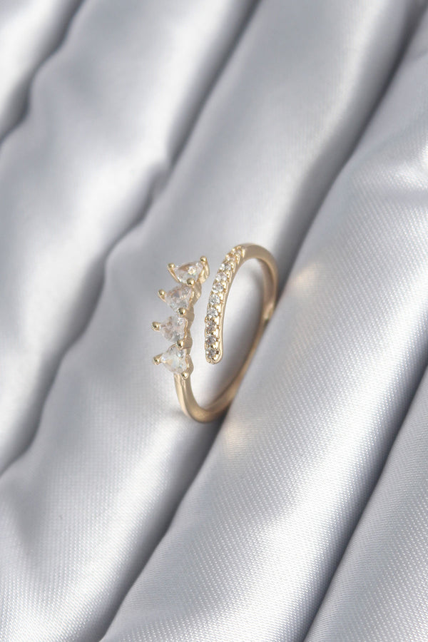 BYK2987 - Pirinç Gold Renk Kalp Zirkon Taş Detay Kadın Yüzük