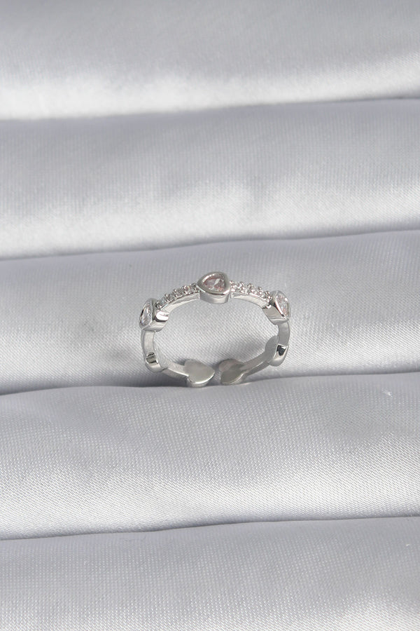 BYK3005 - Pirinç Gümüş Renk Kalp Model Zirkon Taş Detay Kadın Yüzük