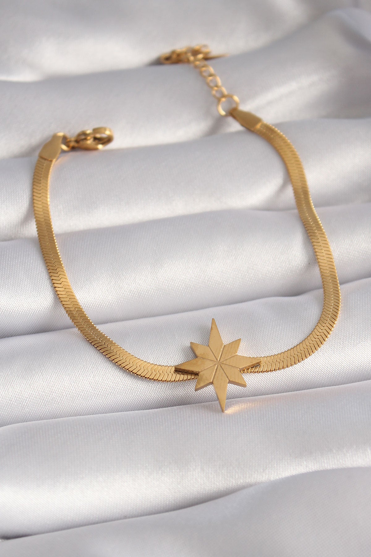BB5932 - 316L Çelik Gold Renk İtalyan Zincir Model Kutup Yıldızı Figür Kadın Bileklik