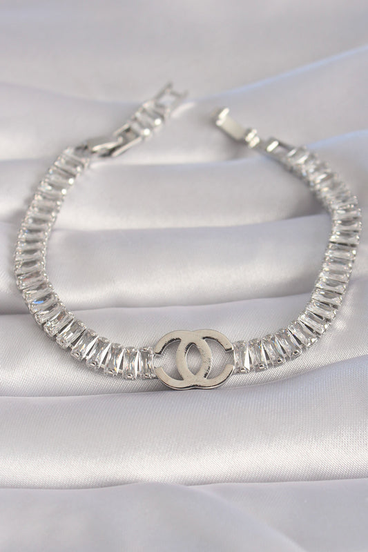 BB5984 - Pirinç Gümüş Renk Zirkon Taşlı Su Yolu Model VIP Seri Kadın Bileklik