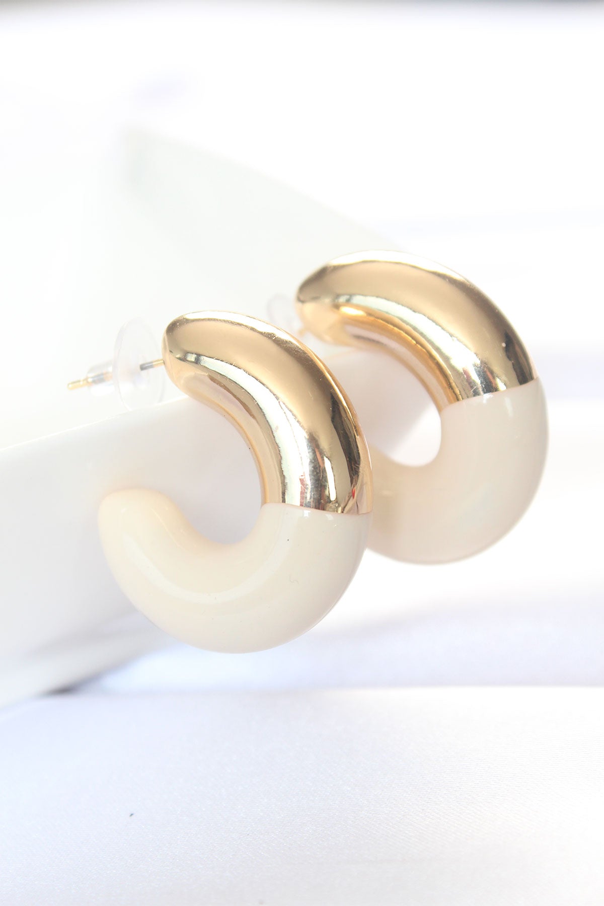 BKP8870 - CCB Krem Gold Çift Renk Küpe