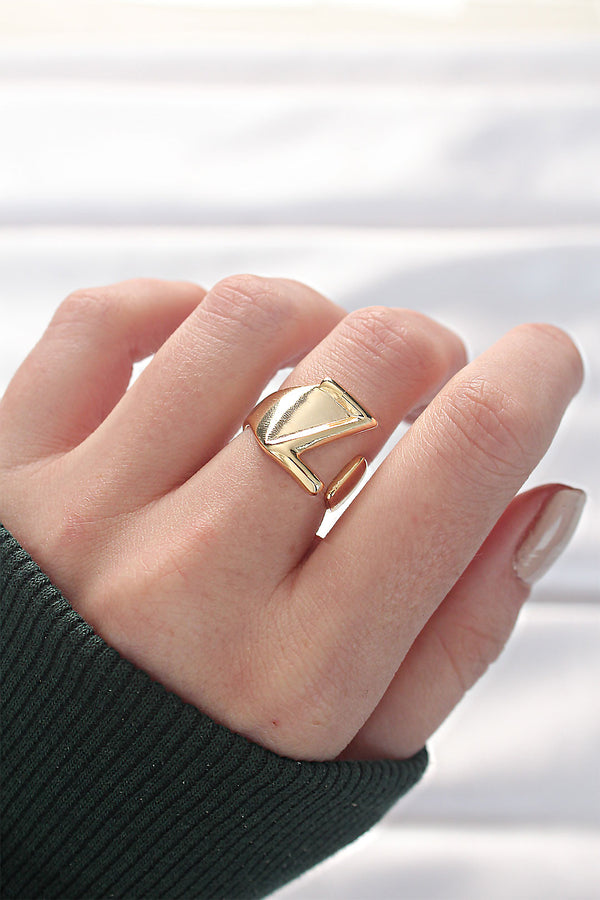 BYK3153 - Z Harfli Altın Renk Ayarlanabilir Yüzük