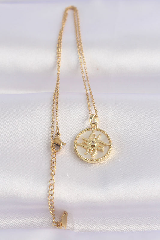 BKO8653 - 316L Çelik Zincir Altın Renk Zirkon Taşlı Oval Tasarım Güneş Kolye