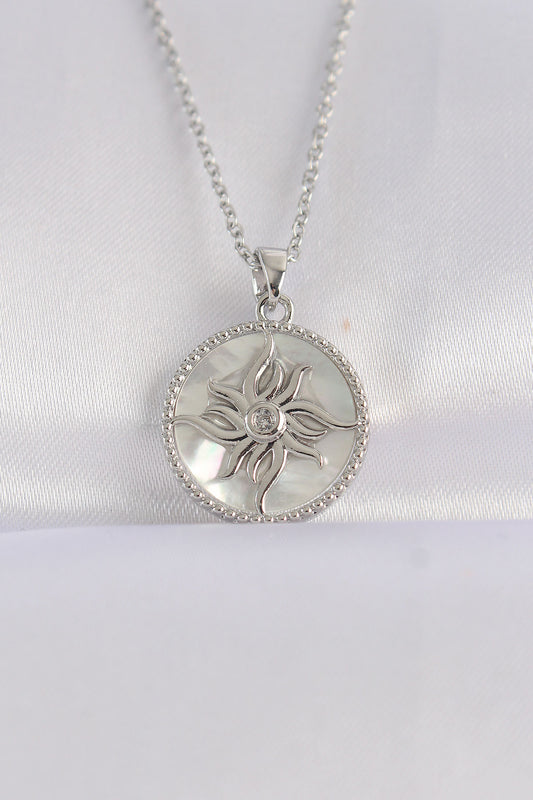 BKO8663 - 316L Çelik Zincir Gümüş Renk Oval Tasarımlı Güneş Kolye