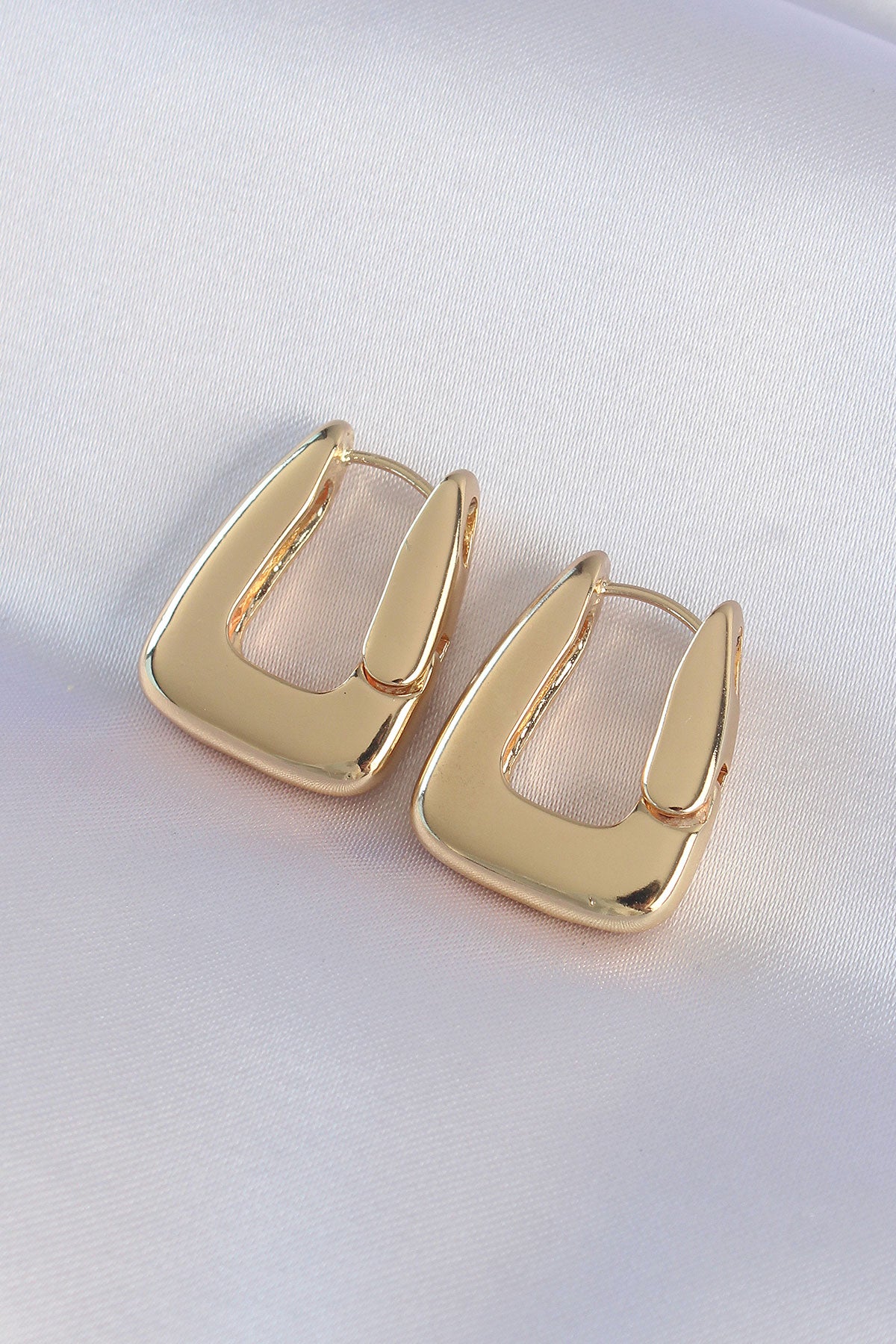 Pirinç Gold Renk Kalın Küpe - BKP8978