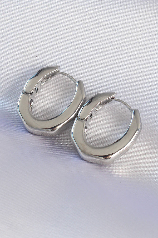 BKP8981 - Pirinç Gümüş Renk Kalın Kemik Model Küpe