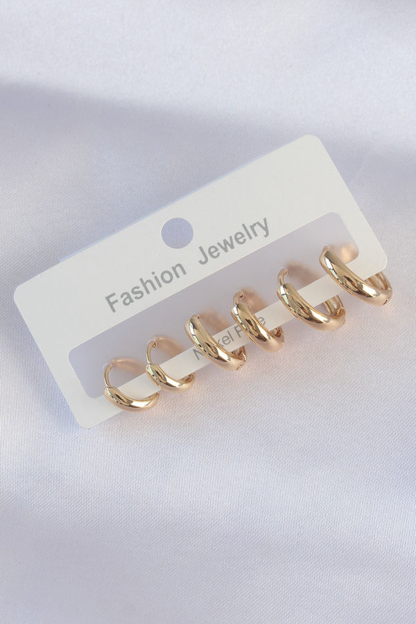 BKP8996 - Pirinç Gold Renk Oval Bombeli Küpe Seti