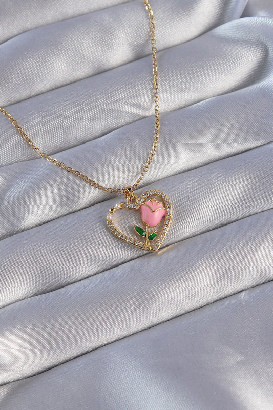 BKO8864 - 316L Çelik Zincirli Gold Renk Zirkon Taşlı Kalp İçinde Pembe Gül Tasarımlı Kolye
