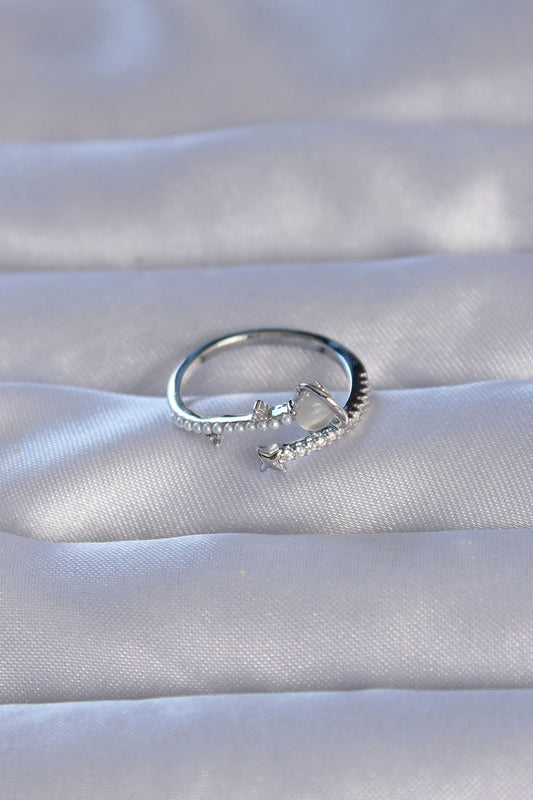 BYK3222 - Pirinç Gümüş Renk Zirkon Taşlı İncili Satürn Model Ayarlanabilir Yüzük