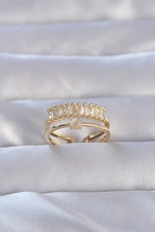 BYK3229 - Pirinç Gold Renk Zirkon Taşlı Baget Su Yolu Model Ayarlanabilir Yüzük