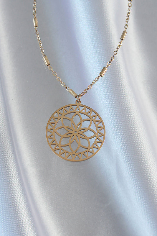 BKO8902 - 316L Çelik Zincir Gold Renk Lotus Model Kolye