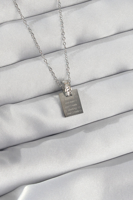 BKO8908 - 316L Çelik Zincir Gümüş Renk Zirkon Taşlı Aşk Mektubu Kolye