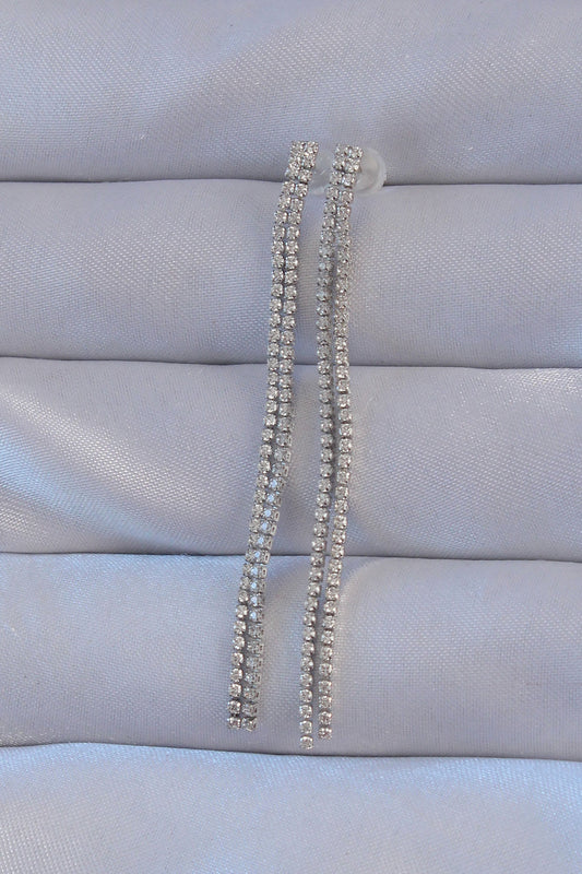 BKP9146 - Pirinç Gümüş Renk Zirkon Taşlı Su Yolu Model Küpe