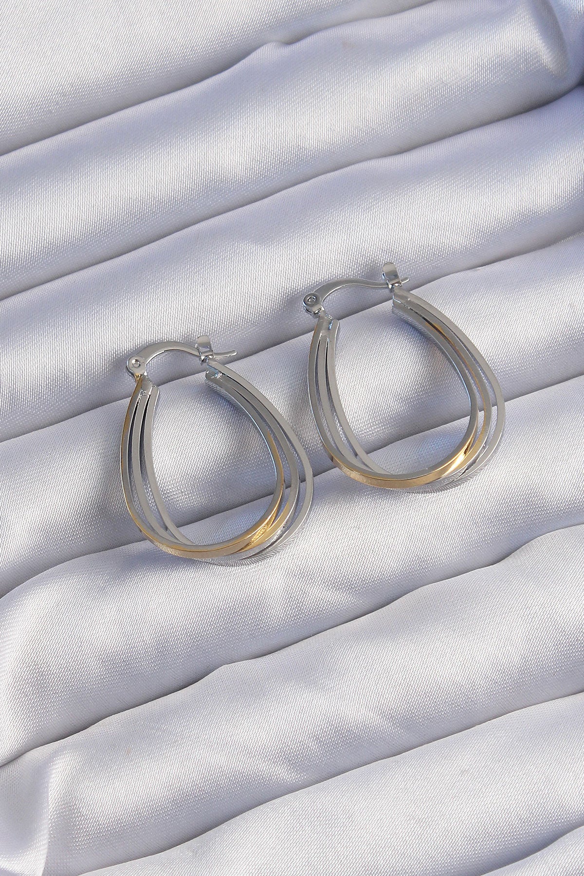 BKP9223 - Pirinç Gold Gümüş Renkli Oval Çoklu Görünümlü Küpe