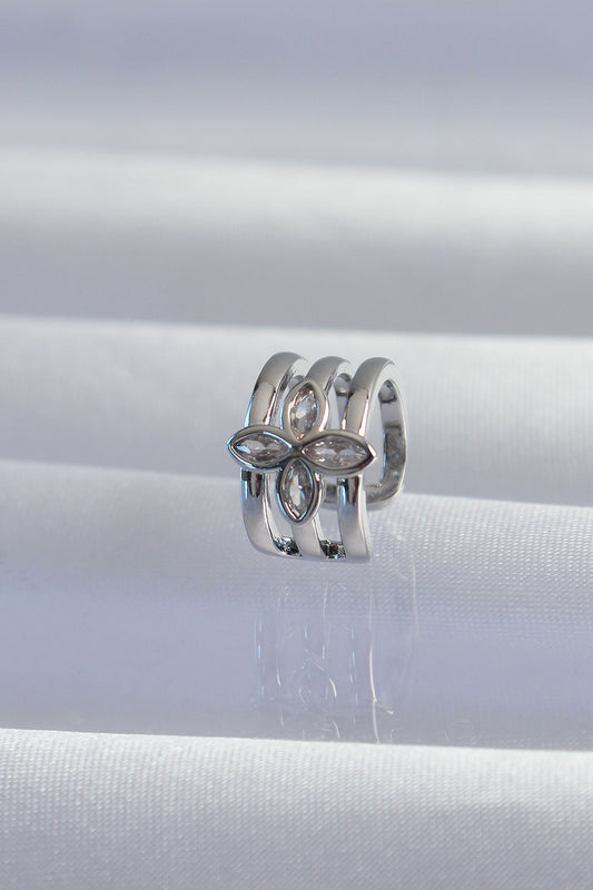 BKP9330 - Pirinç Gümüş Renk Yonca Earcuff Küpe