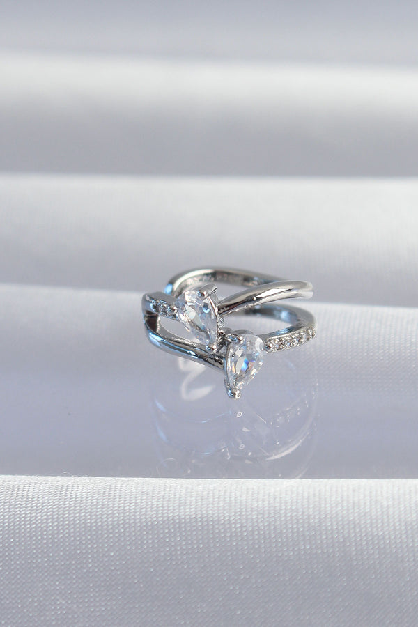 BKP9334 - Pirinç Gümüş Renk Zirkon Taşlı Damla Earcuff Küpe