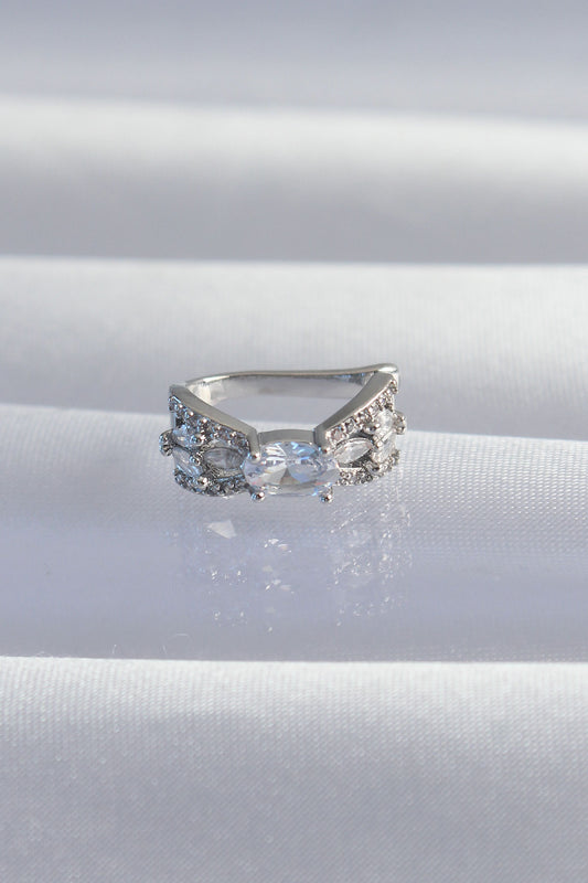 BKP9336 - Pirinç Gümüş Renk Zirkon Taş Kaplama Earcuff Küpe