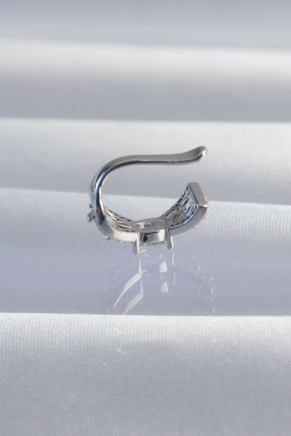 Pirinç Gümüş Renk Zirkon Taş Kaplama Earcuff Küpe - BKP9336