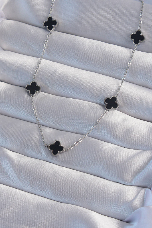 BKO9003 - 316L Çelik Gümüş Renk Minimal Siyah Mineli Yonca Kolye