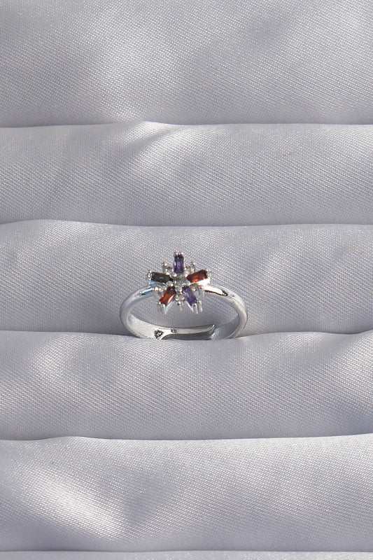 BYK3256 - Pirinç Gümüş Renk Renkli Zirkon Taşlı Ayarlamalı Yüzük