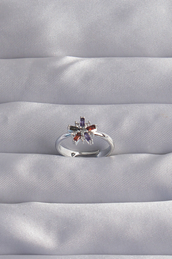 BYK3256 - Pirinç Gümüş Renk Renkli Zirkon Taşlı Ayarlamalı Yüzük