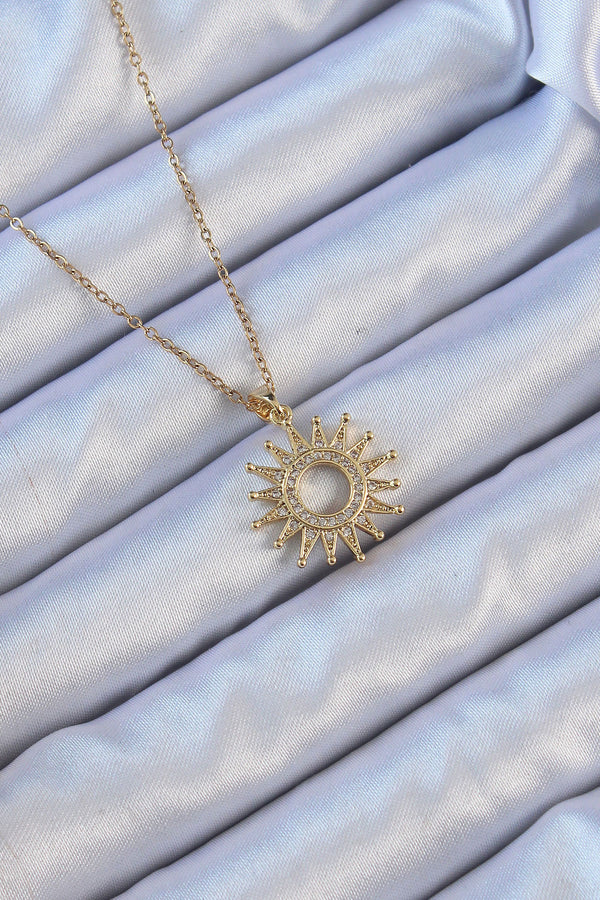 BKO9105 - 316L Çelik Zincir Altın Renk Zirkon Taşlı Parlayan Güneş Kolye