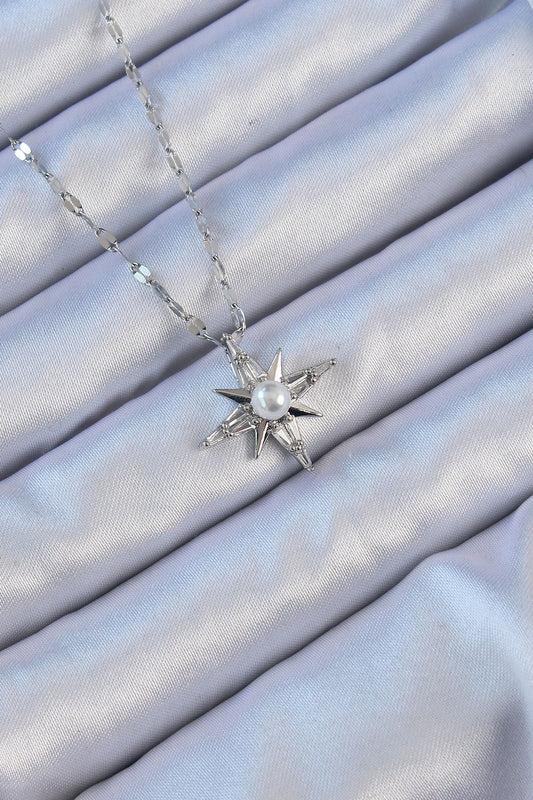 BKO9120 - 316L Çelik Zincir Gümüş Renk Baget Taşlı İnci Detay Kutup Yıldızı Kolye