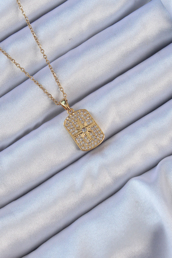 BKO9123 - 316L Çelik Zincir Altın Renk Zirkon Taşlı Kutup Yıldızlı Vintage Kolye