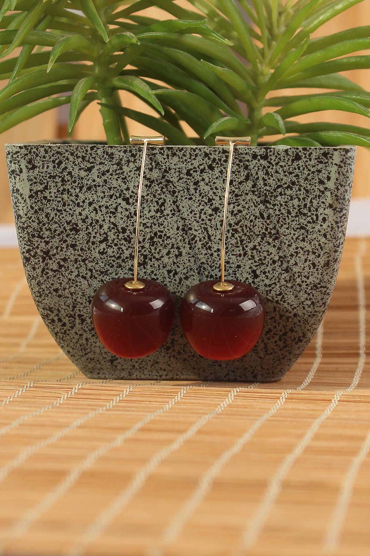 BKP6727 - Gold Renk Kiraz Model Kadın Küpe