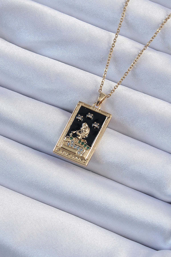 BKO9227 - 316L Çelik Zincir Altın Renk Zirkon Taşlı Siyah Mineli Kız Figürlü Tarot Kolye