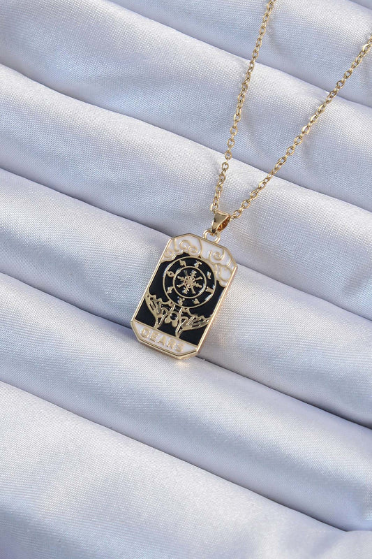 BKO9236 - 316L Çelik Zincir Altın Renk İşlemeli Siyah Mineli Tarot Kolye