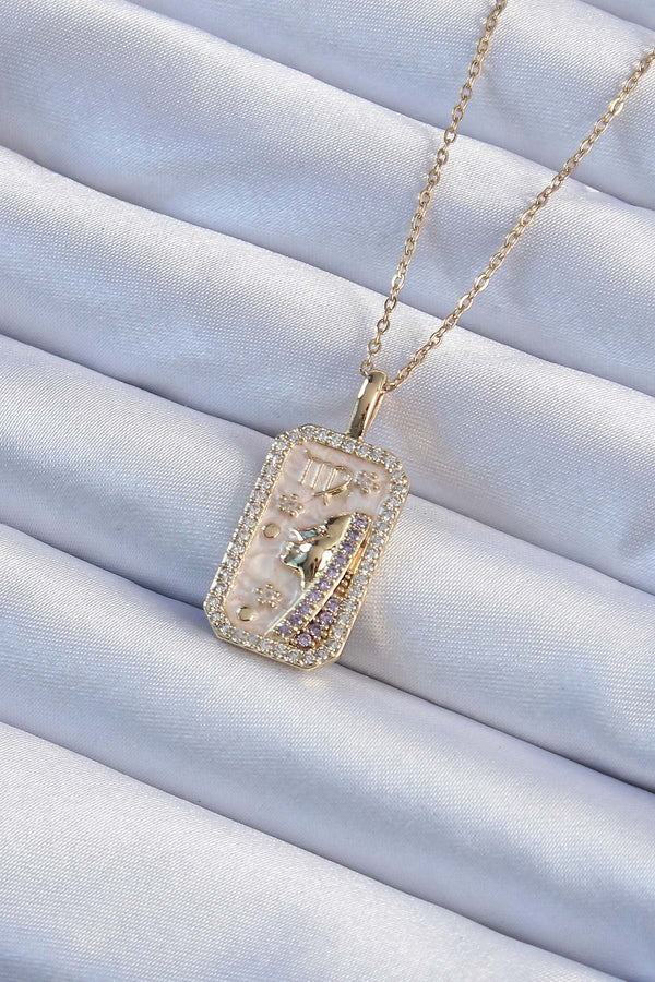 BKO9241 - 316L Çelik Zincir Altın Renk Zirkon Taşlı Yüz Figürlü Tarot Kolye