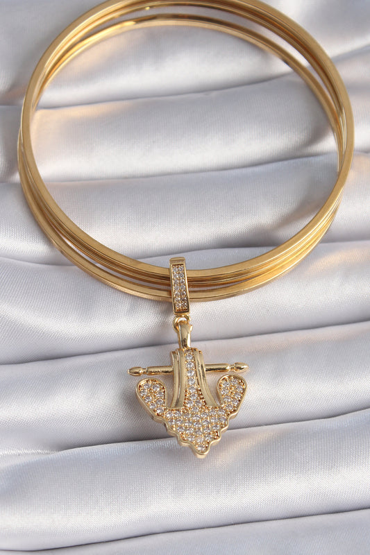 BC1000 - Pirinç Gold Renk Zirkon Taşlı Çapa Model Ajda Charm