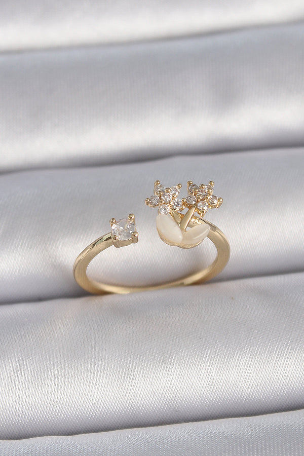 BYK3396 - Pirinç Gold Renk Ayarlanabilir Zirkon Taşlı Yıldız Model Kadın Yüzük