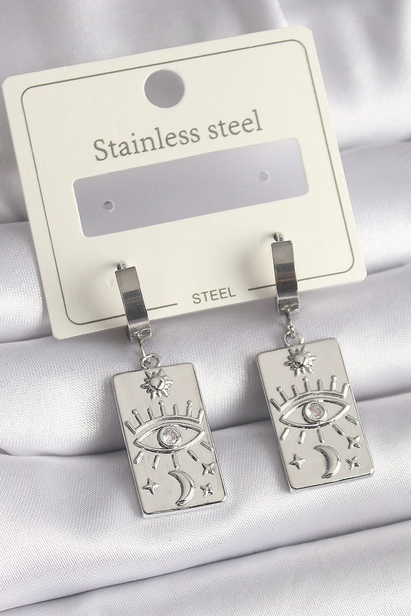 BKP9699 - 316L Çelik Gümüş Renk Zirkon Taşlı Göz İşleme Detaylı Plaka Model Kadın Küpe