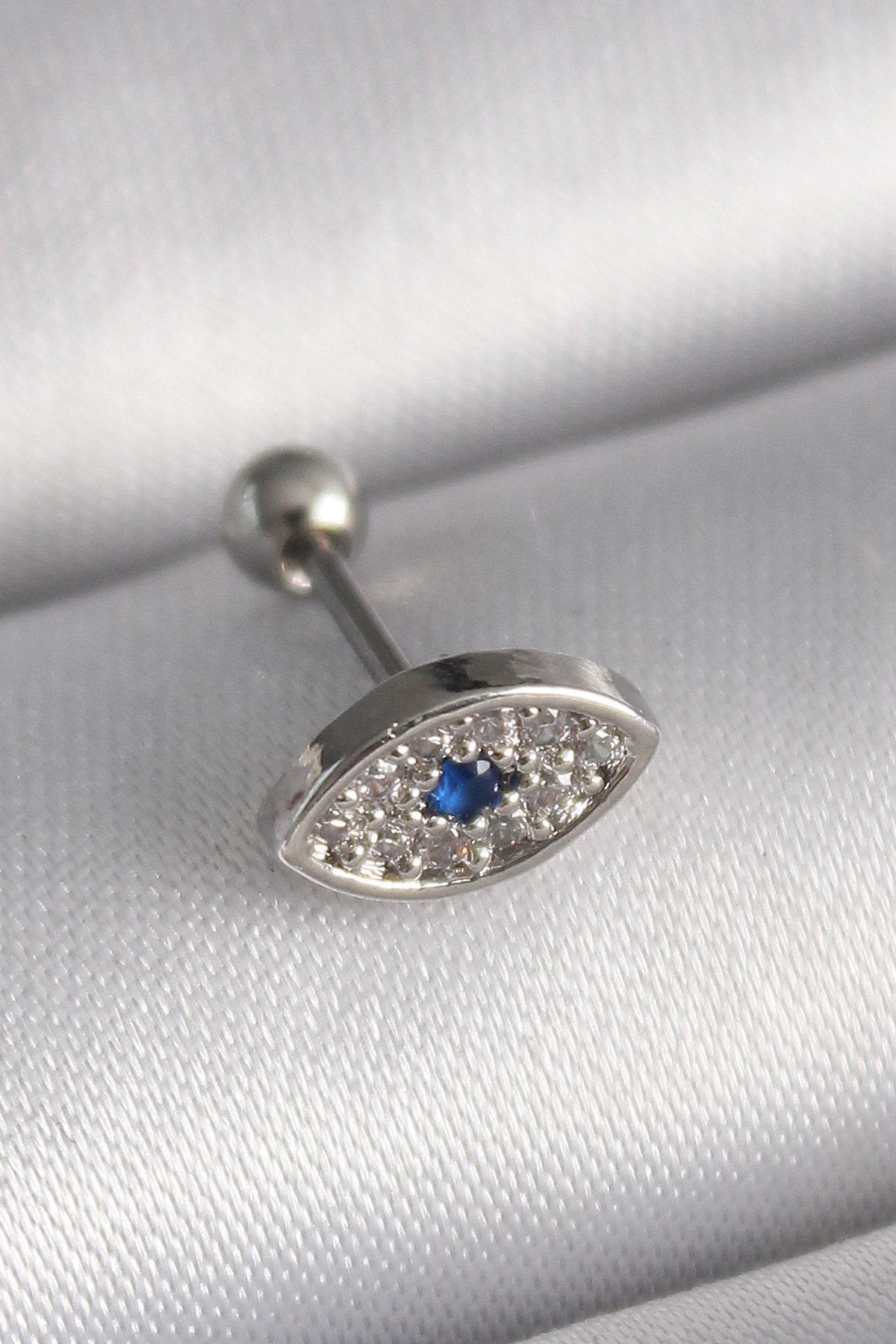 PR1253 - 316L Çelik Gümüş Renk Zirkon Taşlı Göz Tragus Piercing