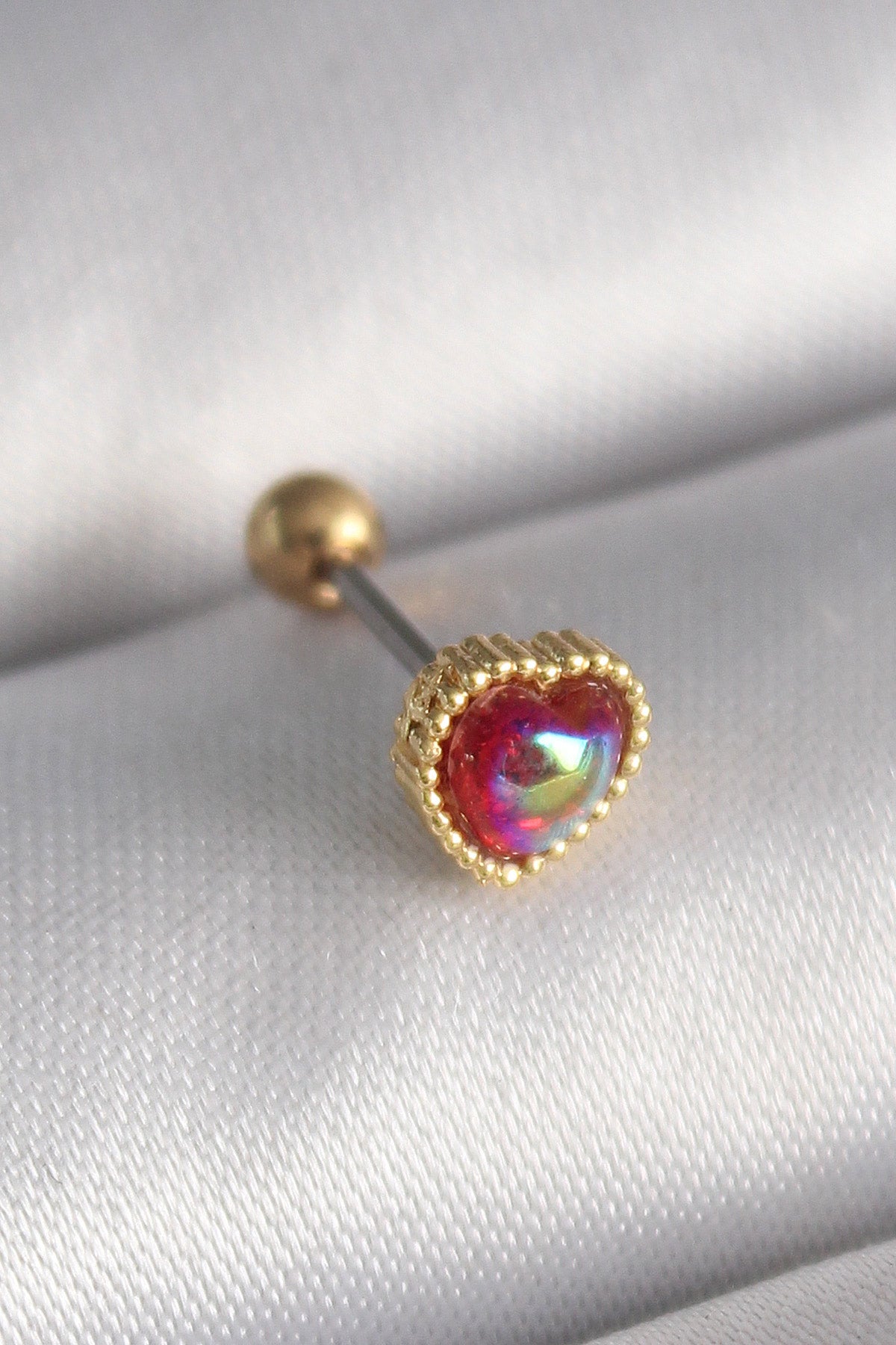 PR1266 - 316L Çelik Gold Renk Kırmızı Mineli Kalp Tragus Piercing