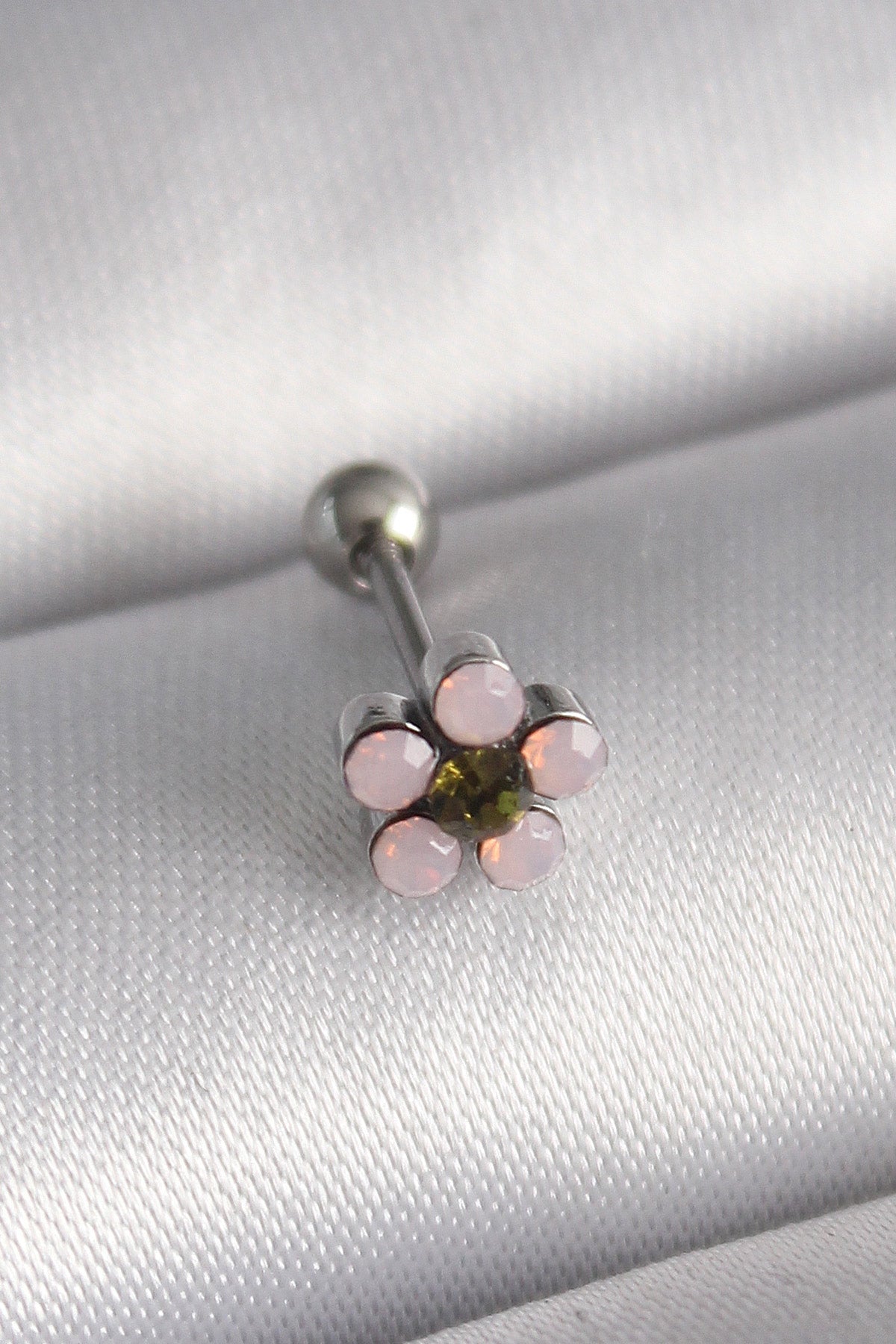 316L Çelik Gümüş Renk Zirkon Taşlı Çiçek Tragus Piercing - PR1277