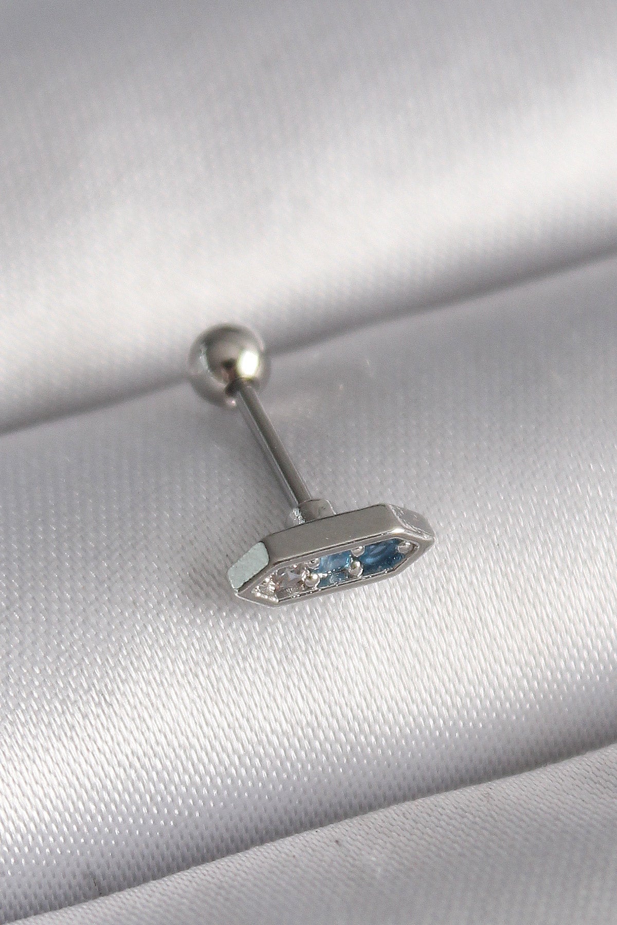 316L Çelik Gümüş Renk Mavi Zirkon Taşlı Tragus Piercing - PR1285