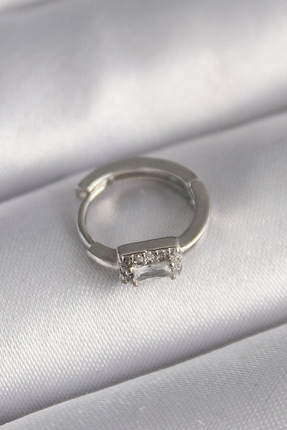 316L Çelik Gümüş Renk Kare Zirkon Taşlı Tragus Piercing - PR1309