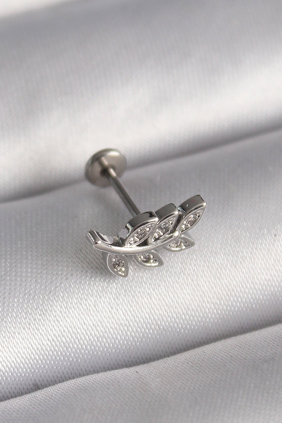 316L Çelik Gümüş Renk Dal Model Zirkon Taş Detaylı Tragus Piercing - PR1343