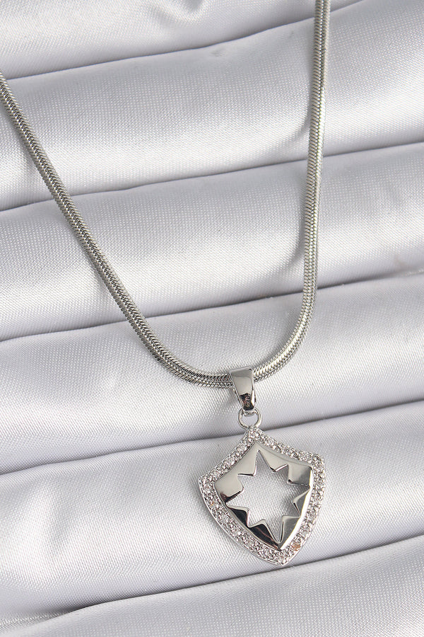 BKO9535 - 316L Çelik Gümüş Renk İtalyan Zincir Zirkon Taşlı Kutup Yıldızı İşleme Model Kadın Kolye